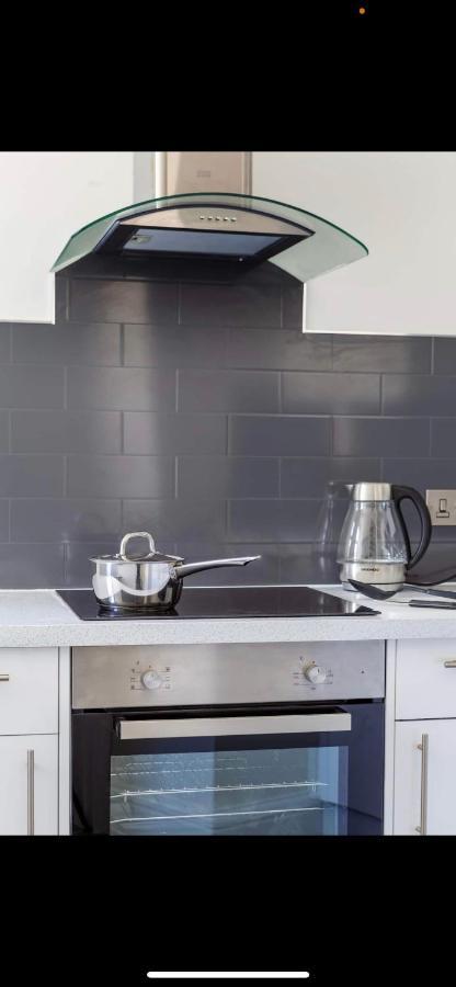 Driftwood Luxury Apartment Lyme Regis Esterno foto